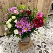 Florist&#39;s Choice Vase Arrangement