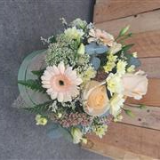 Neutral hatbox arrangement